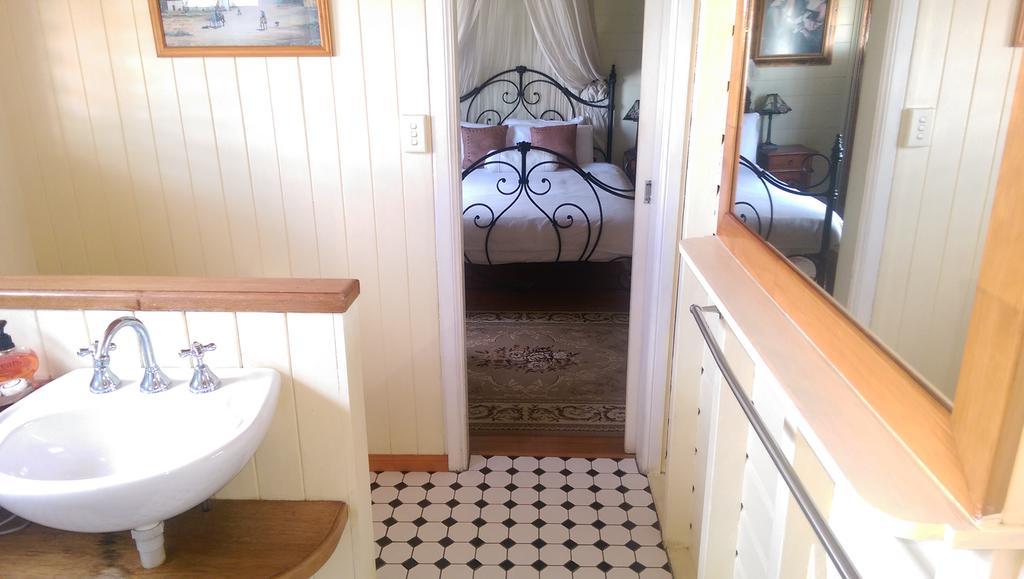 טאונסביל Classique Bed & Breakfast מראה חיצוני תמונה