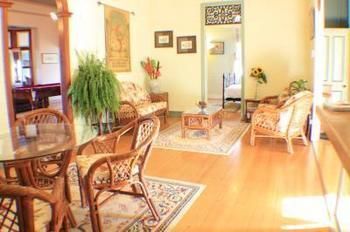 טאונסביל Classique Bed & Breakfast מראה חיצוני תמונה
